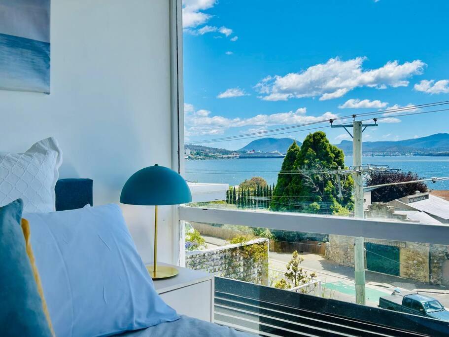 The Tassie - Luxury With Panoramic Water Views Villa Hobart Buitenkant foto